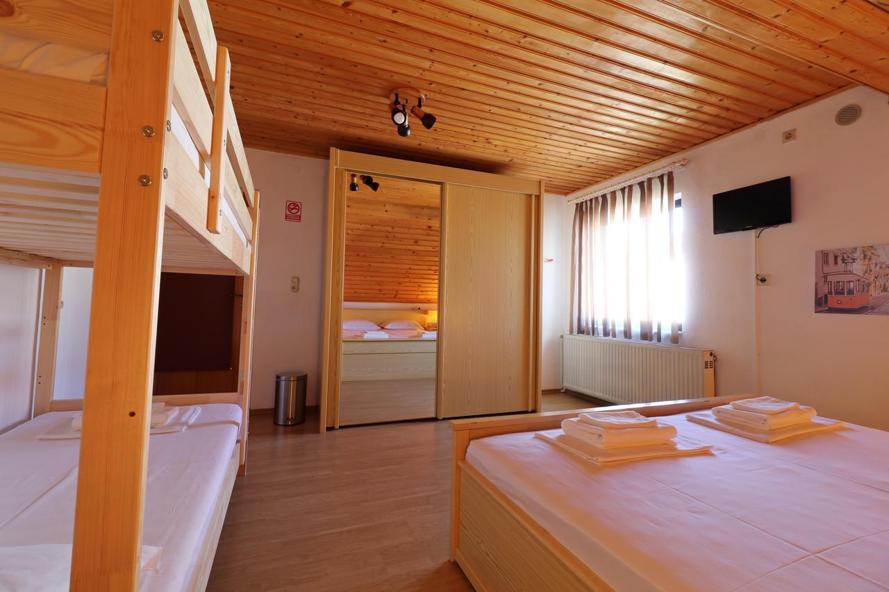 Casa 193 Motorcycle Friends Bed & Breakfast Sibiu Luaran gambar