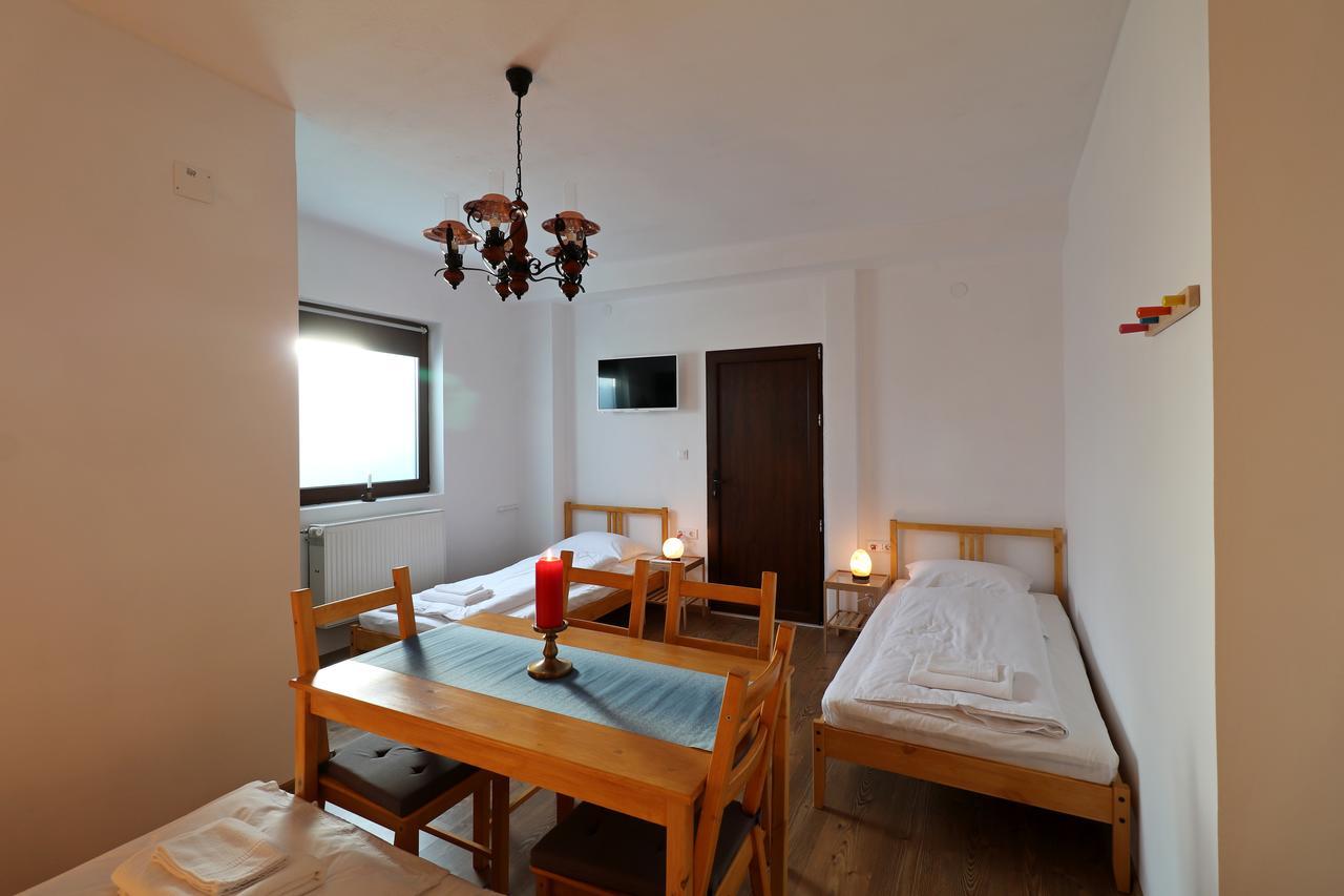 Casa 193 Motorcycle Friends Bed & Breakfast Sibiu Luaran gambar