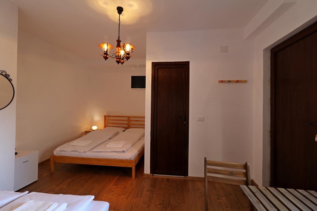 Casa 193 Motorcycle Friends Bed & Breakfast Sibiu Luaran gambar